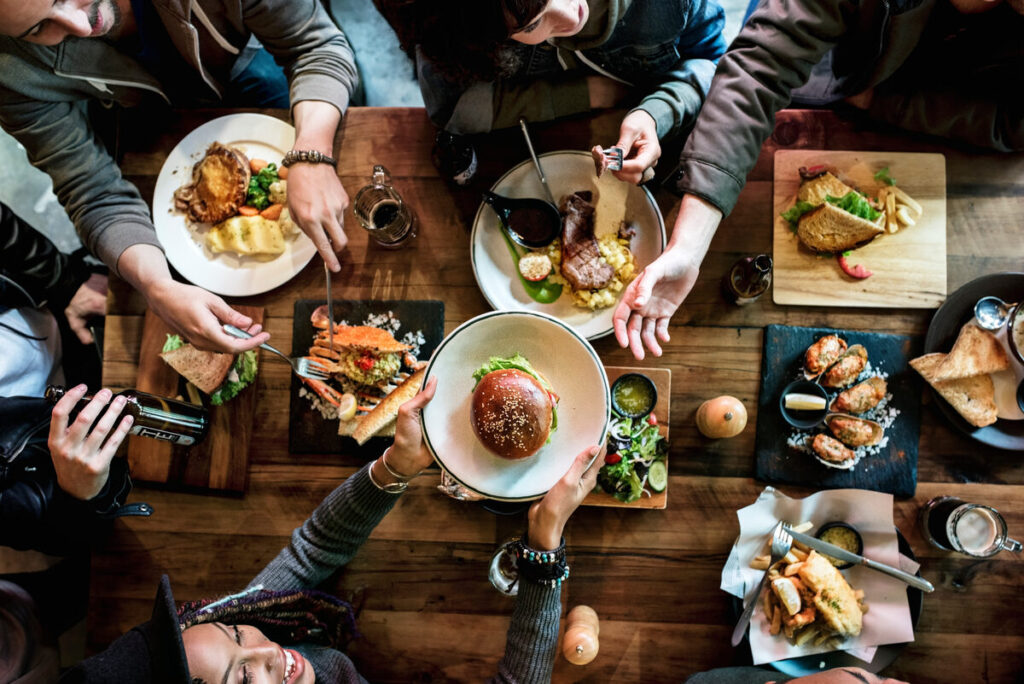 A Foodie’s Guide to Ashwood: The Best Eats and Hidden Gems in Bloomington’s Cozy Neighborhood